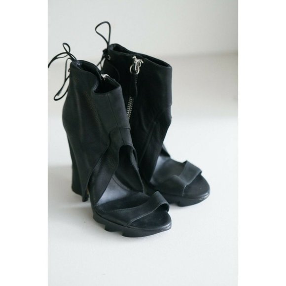 Camilla Skovgaard Open Toe Zipper Hood Back High heel Black Leather Booties 39 - Picture 7 of 11